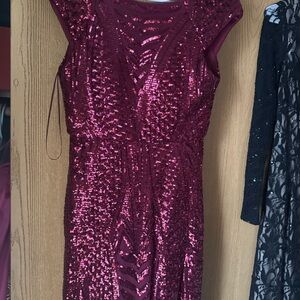 Elegant Burgundy Sequin Maxi Dress